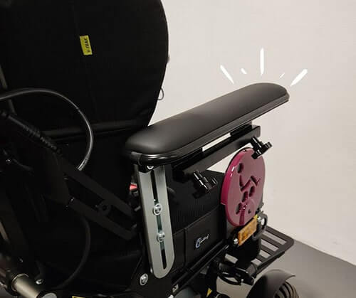 fauteuil roulant électrique accoudoir magix2 new live