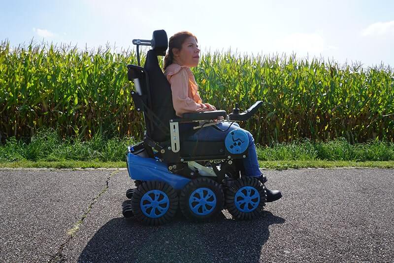 new live magix2 fauteuil roulant électrique bleu